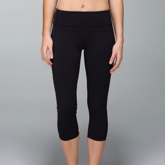 Lululemon Breathe Easy Crop Black Size 4 - Picture 3 of 8